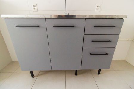 Apartamento para alugar com 32m², 2 quartos e sem vaga Apartamento para alugar com 32m², 2 quartos e sem vagaSala/Cozinha