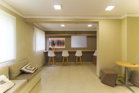 Apartamento para alugar com 32m², 2 quartos e sem vaga Apartamento para alugar com 32m², 2 quartos e sem vagaÁrea comum - Salão de festas