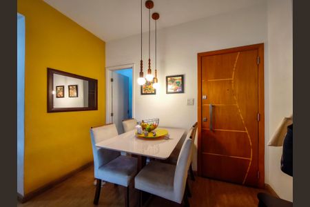 Apartamento à venda com 60m², 2 quartos e 1 vagaSala