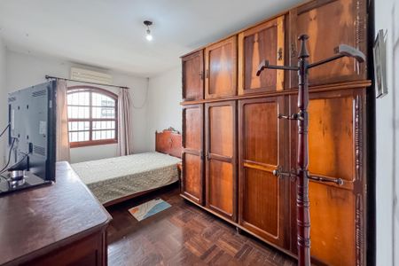 Casa à venda com 192m², 3 quartos e 5 vagas Casa à venda com 192m², 3 quartos e 5 vagasQuarto 1