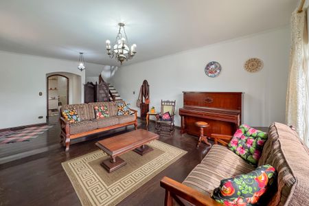 Casa à venda com 192m², 3 quartos e 5 vagas Casa à venda com 192m², 3 quartos e 5 vagasSala