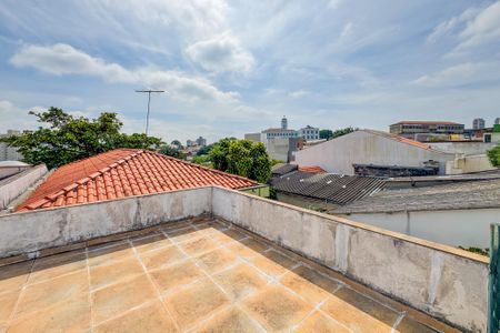 Casa à venda com 192m², 3 quartos e 5 vagas Casa à venda com 192m², 3 quartos e 5 vagasTelhado