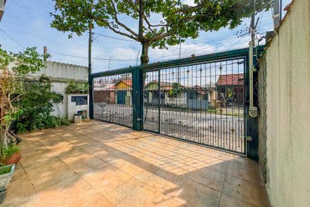 Casa à venda com 192m², 3 quartos e 5 vagas Casa à venda com 192m², 3 quartos e 5 vagasGaragem