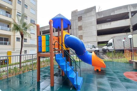 Apartamento para alugar com 57m², 2 quartos e 1 vaga Apartamento para alugar com 57m², 2 quartos e 1 vagaÁrea comum - Playground
