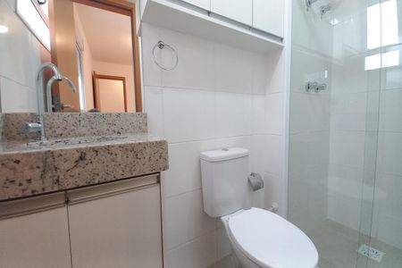 Apartamento para alugar com 57m², 2 quartos e 1 vaga Apartamento para alugar com 57m², 2 quartos e 1 vagaBanheiro da Suíte
