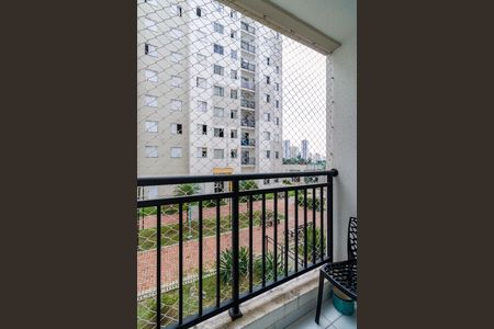 Apartamento à venda com 42m², 2 quartos e 1 vaga Apartamento à venda com 42m², 2 quartos e 1 vagaSacada/Sala