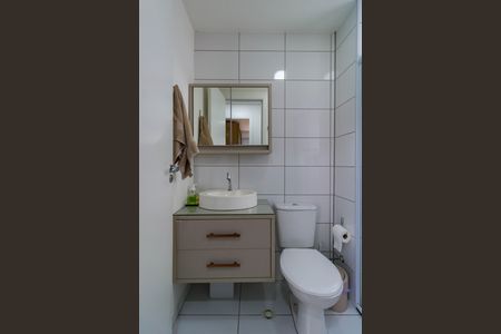 Apartamento à venda com 42m², 2 quartos e 1 vaga Apartamento à venda com 42m², 2 quartos e 1 vagaBanheiro Social
