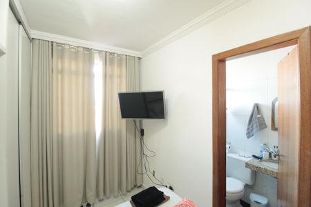 Apartamento à venda com 140m², 3 quartos e 1 vagaSuite