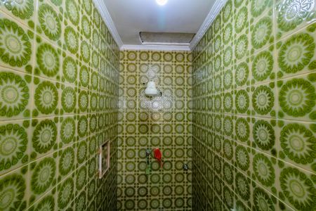 Casa à venda com 400m², 3 quartos e 10 vagasBanheiro da Suíte 2