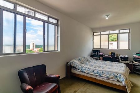 Casa à venda com 400m², 3 quartos e 10 vagasSuíte 1