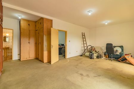 Casa à venda com 400m², 3 quartos e 10 vagasSuíte 3