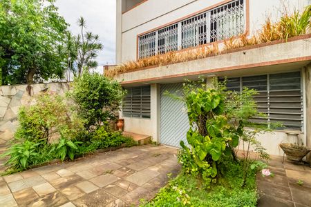 Casa à venda com 400m², 3 quartos e 10 vagasFachada