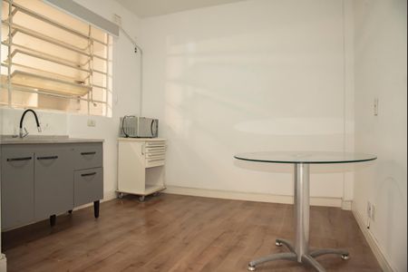 Apartamento para alugar com 100m², 2 quartos e sem vagaCozinha