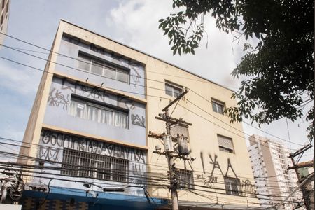 Apartamento para alugar com 100m², 2 quartos e sem vagaFachada