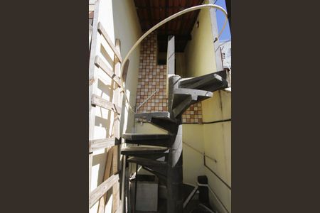 Apartamento para alugar com 135m², 2 quartos e 1 vagaEscada Externa