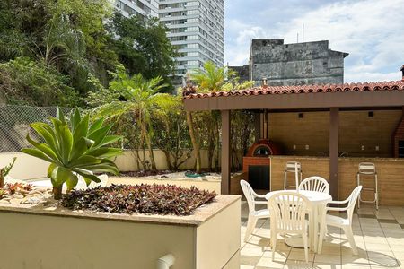 Apartamento à venda com 96m², 2 quartos e 1 vagaChurrasqueira