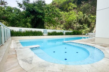 Apartamento à venda com 96m², 2 quartos e 1 vagaÁrea comum - Piscina