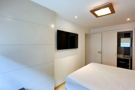 Apartamento à venda com 96m², 2 quartos e 1 vagaSuíte 