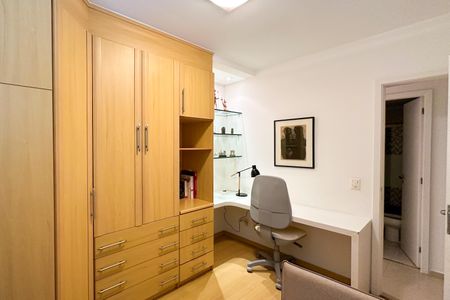 Apartamento à venda com 96m², 2 quartos e 1 vagaQuarto 01