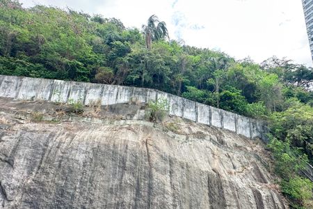 Apartamento à venda com 96m², 2 quartos e 1 vagaVaranda