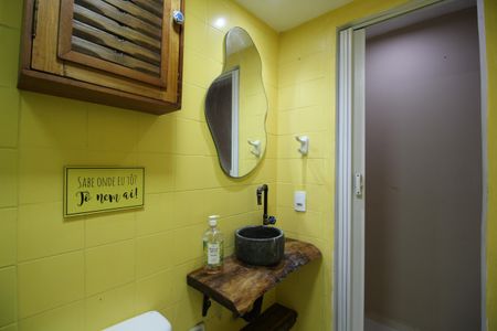 Apartamento à venda com 67m², 2 quartos e 1 vagaBanheiro