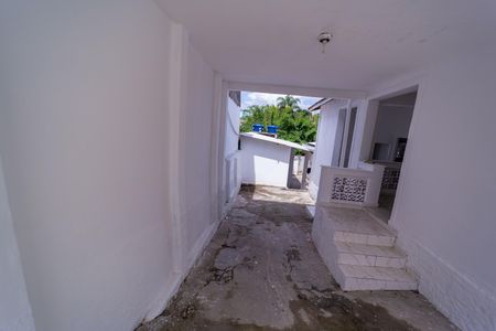 Casa para alugar com 40m², 1 quarto e 1 vaga Casa para alugar com 40m², 1 quarto e 1 vagaGaragem