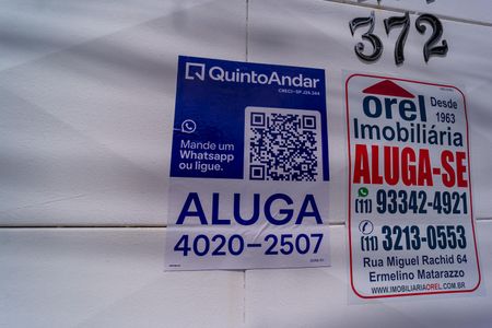 Casa para alugar com 40m², 1 quarto e 1 vaga Casa para alugar com 40m², 1 quarto e 1 vagaPlaca