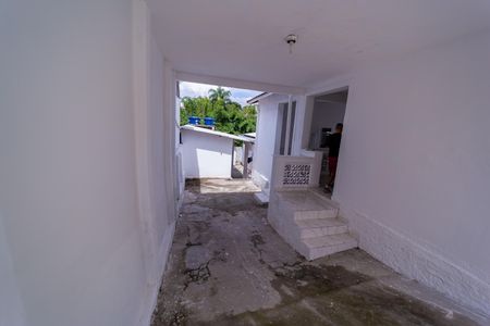 Casa para alugar com 40m², 1 quarto e 1 vaga Casa para alugar com 40m², 1 quarto e 1 vagaGaragem