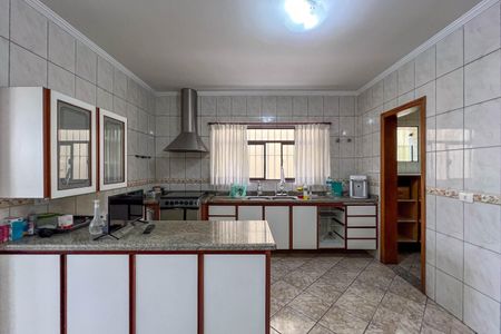 Casa à venda com 304m², 4 quartos e 6 vagasCozinha