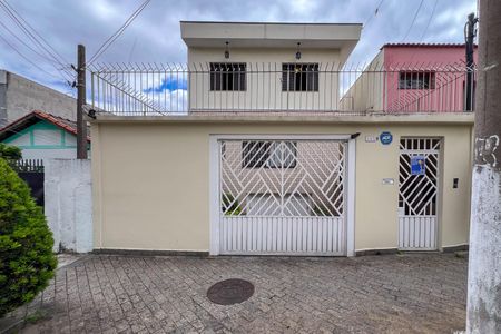 Casa à venda com 304m², 4 quartos e 6 vagasFachada