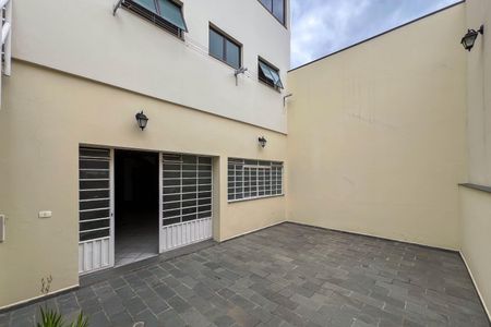 Casa à venda com 304m², 4 quartos e 6 vagasQuintal