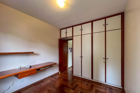 Casa à venda com 304m², 4 quartos e 6 vagasSuíte 1