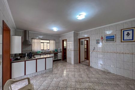 Casa à venda com 304m², 4 quartos e 6 vagasCozinha