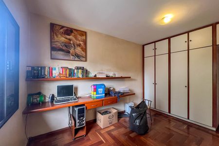 Casa à venda com 304m², 4 quartos e 6 vagasQuarto 1