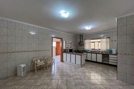 Casa à venda com 304m², 4 quartos e 6 vagasCozinha