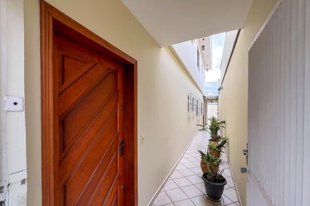 Casa à venda com 304m², 4 quartos e 6 vagasCorredor