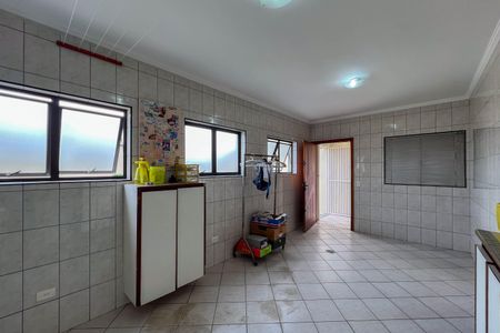 Casa à venda com 304m², 4 quartos e 6 vagasÁrea de serviço