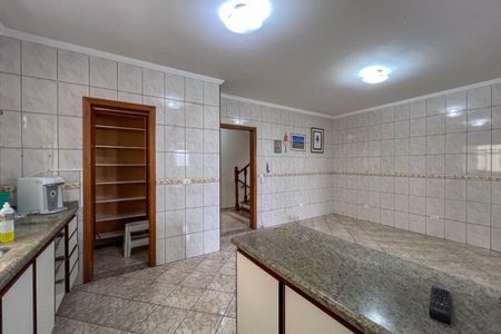 Casa à venda com 304m², 4 quartos e 6 vagasCozinha