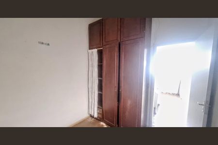 Casa à venda com 140m², 3 quartos e 6 vagas Casa à venda com 140m², 3 quartos e 6 vagasQuarto 3