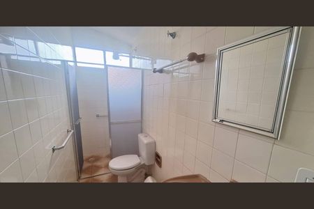 Casa à venda com 140m², 3 quartos e 6 vagas Casa à venda com 140m², 3 quartos e 6 vagasBanheiro