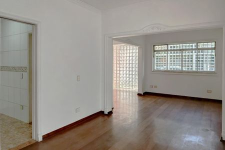 Casa para alugar com 300m², 3 quartos e 1 vagaSala