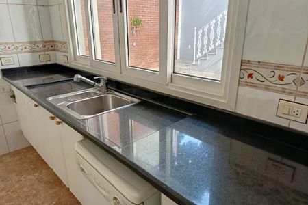 Casa para alugar com 300m², 3 quartos e 1 vagaCozinha