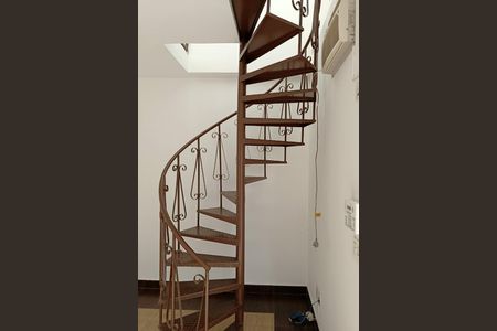 Casa para alugar com 300m², 3 quartos e 1 vagaEdícula