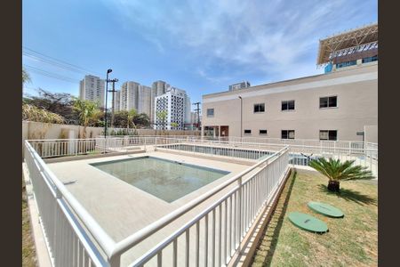 Apartamento para alugar com 35m², 2 quartos e sem vaga Apartamento para alugar com 35m², 2 quartos e sem vagaÁrea comum - Piscina