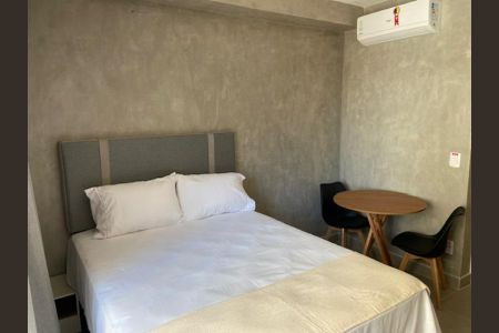 Apartamento à venda com 24m², 1 quarto e 1 vagaFoto 02