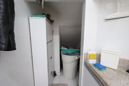 Casa de condomínio à venda com 86m², 2 quartos e 2 vagasDespensa