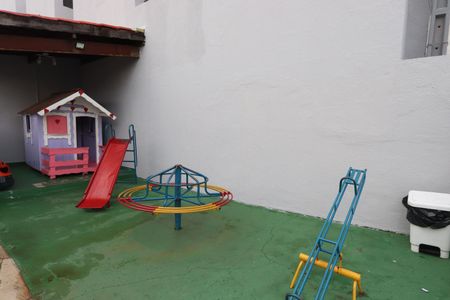 Casa de condomínio à venda com 86m², 2 quartos e 2 vagasÁrea comum - Playground