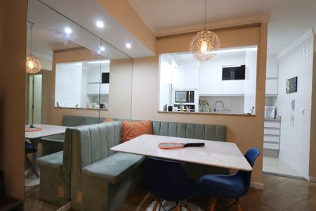 Casa de condomínio à venda com 86m², 2 quartos e 2 vagasSala