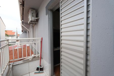 Casa de condomínio à venda com 86m², 2 quartos e 2 vagasVaranda do Quarto 1