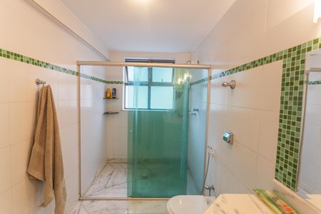 Apartamento à venda com 188m², 4 quartos e 2 vagasBanheiro Social